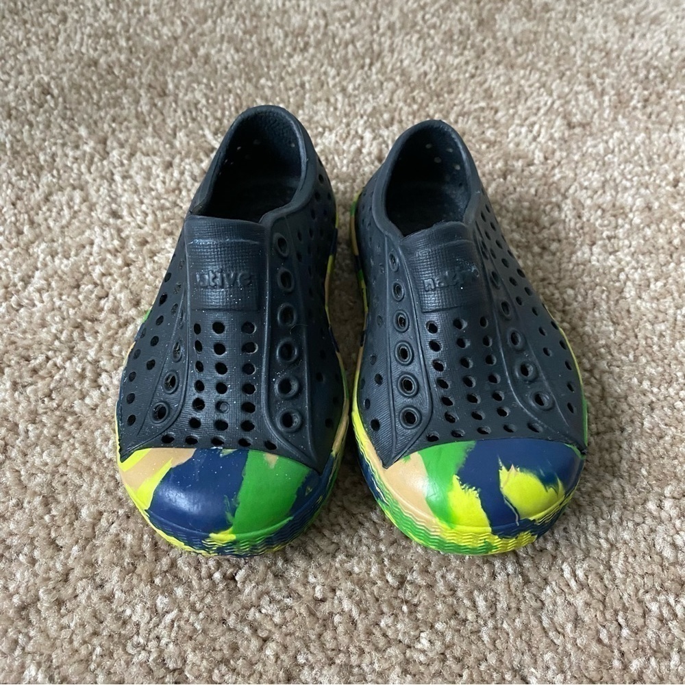 Native | Boy's Slip On Multicolor Sneakers Size 6